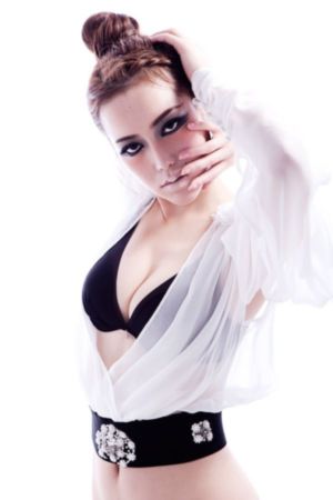 亚洲精品视频自拍_迅雷会员高清在线观看