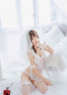 亚洲AV日韩AV综合成人无码_预告片在线观看免费版