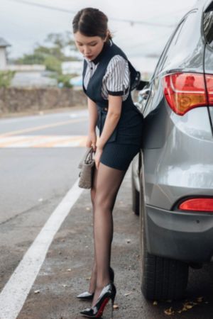 校长在办公室疯狂侵犯校花_HD1280P全集免费观看