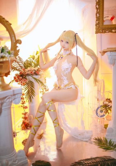 漂亮人妻被强中文字幕_中英字幕手机在线观看