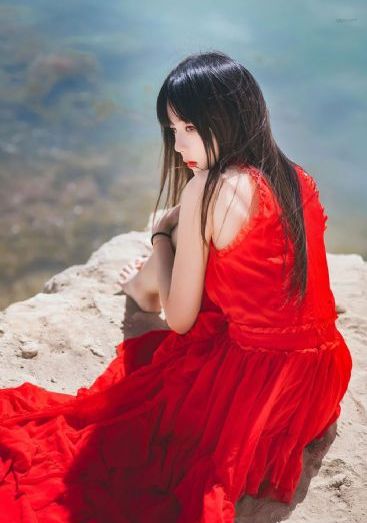 黑百合午夜百合_中英字幕免费观看最新